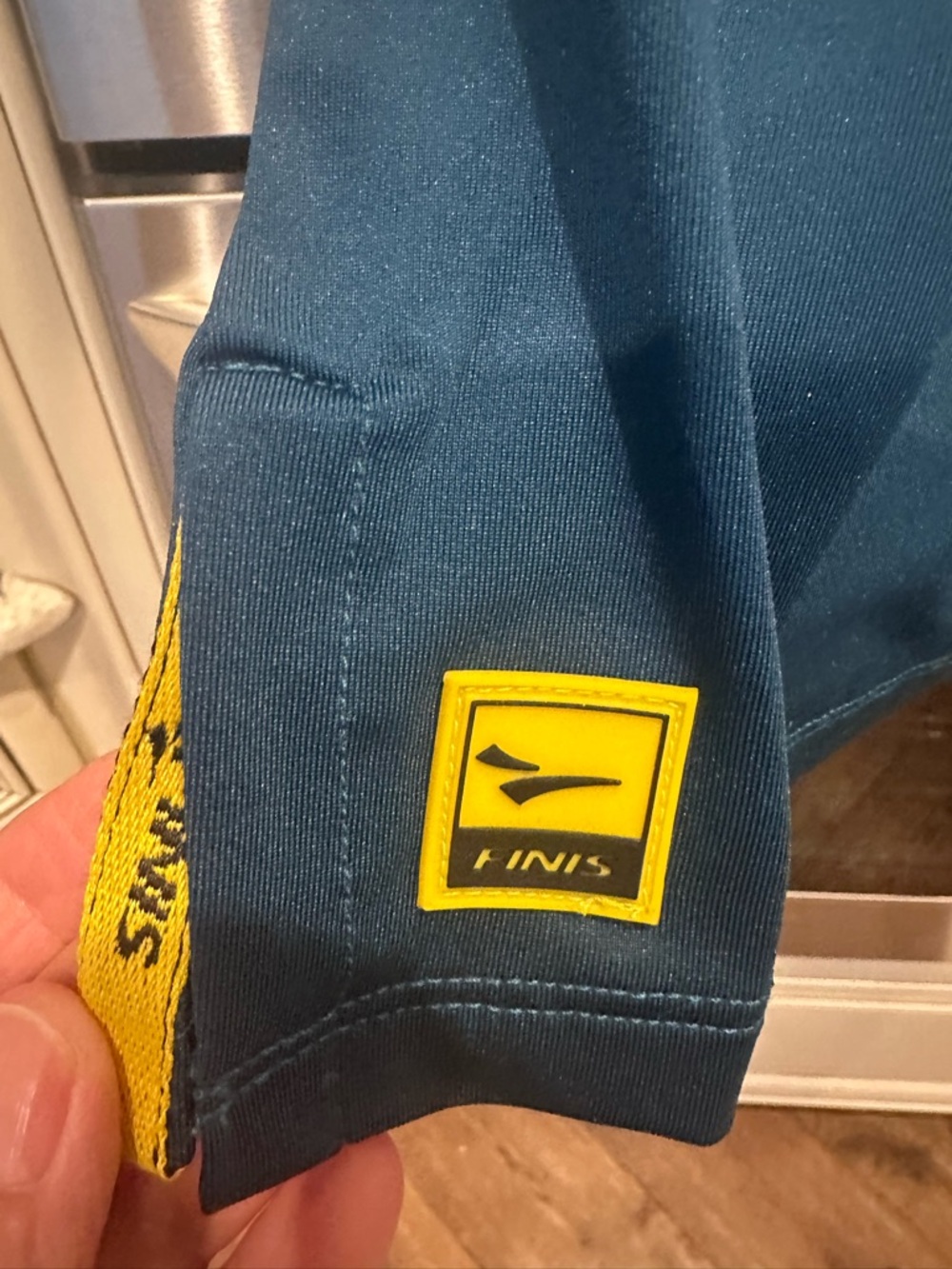 Finis - Picture 8 of 8